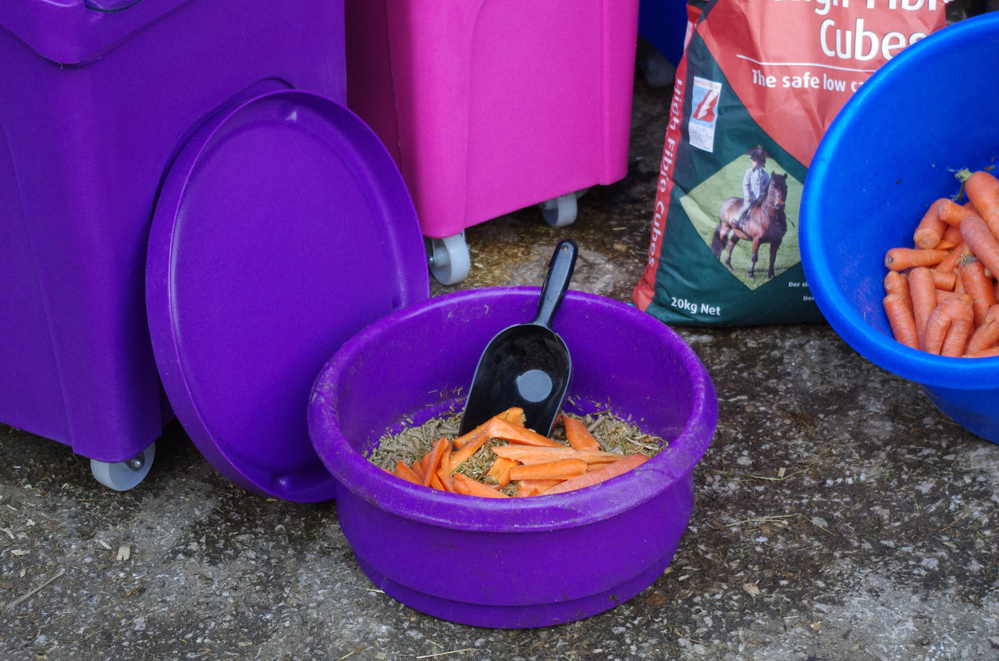 Classic Show Jumps Stable Accessories Lid for Stacking Feed Bin